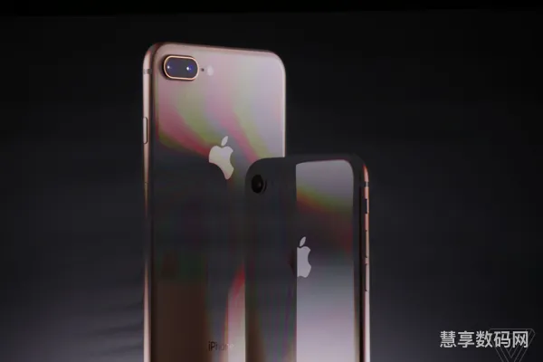 iphone8plus上市时间(苹果8和8p对比参数图)