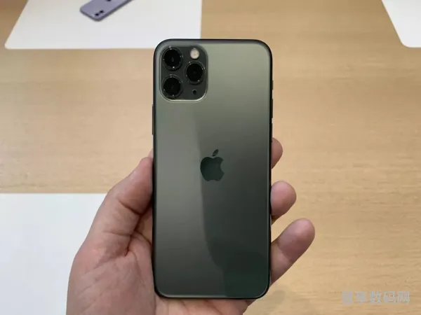 iPhone11发布会(iphone11版本)