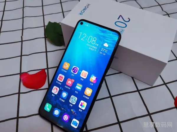 荣耀20和荣耀20pro(荣耀20对比20pro续航)