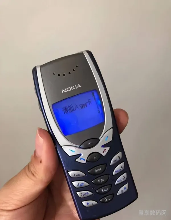 nokia8210(华为最小巧的新款手机)